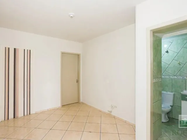 Apartamento 1 quarto e 1 banheiro, para alugar, no bairro Sítio Cercado em Curitiba