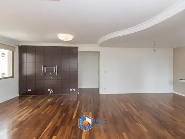 Apartamento com 168m² 3 quartos e 3 banheiros, à venda, no bairro Itaim Bibi em São Paulo