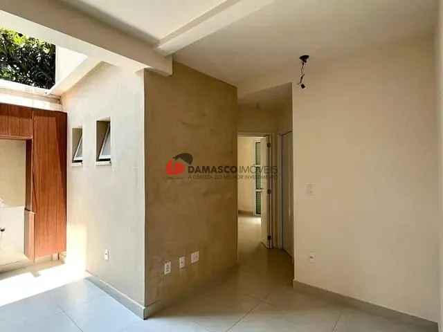 Apartamento 2 quartos e 2 banheiros, à venda, no bairro Campestre em Santo André
