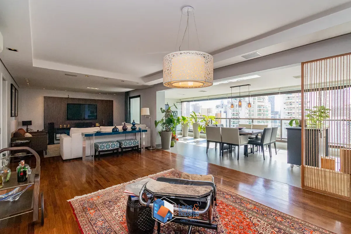 Apartamento, 3 quartos, 209 m² - Foto 1