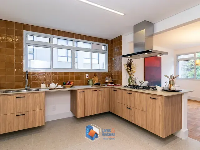 Apartamento com 229m² 3 quartos e 3 banheiros, à venda, no bairro Higienópolis em São Paulo