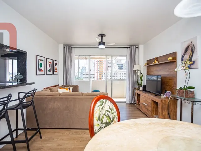 Apartamento 3 quartos e 2 banheiros, à venda, no bairro Cristo Rei em Curitiba