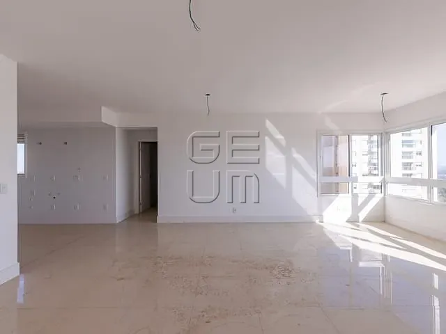 Apartamento com 162m² 3 quartos e 3 banheiros, à venda, no bairro Gleba Fazenda Palhano em Londrina