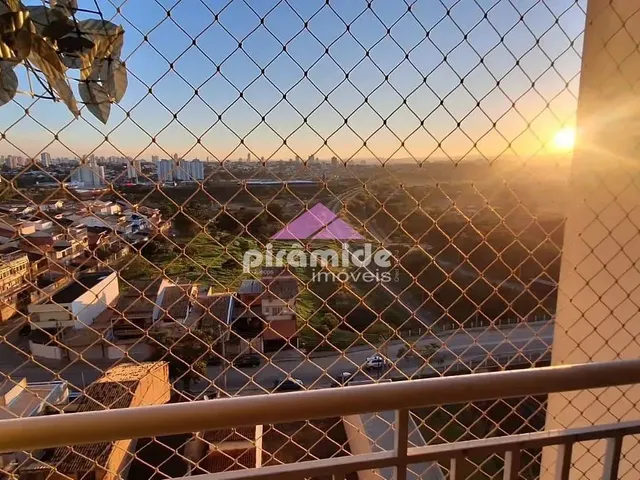Apartamento com 66m² 3 quartos e 1 banheiro, para alugar, no bairro Vila Industrial em São José Dos Campos