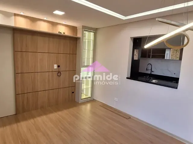 Apartamento com 66m² 3 quartos e 1 banheiro, para alugar, no bairro Vila Industrial em São José Dos Campos