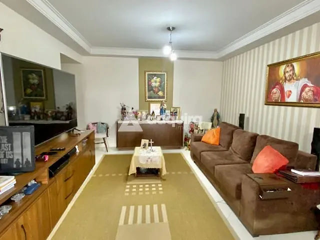 Apartamento com 131m² 3 quartos e 2 banheiros, à venda, no bairro Centro em Ponta Grossa