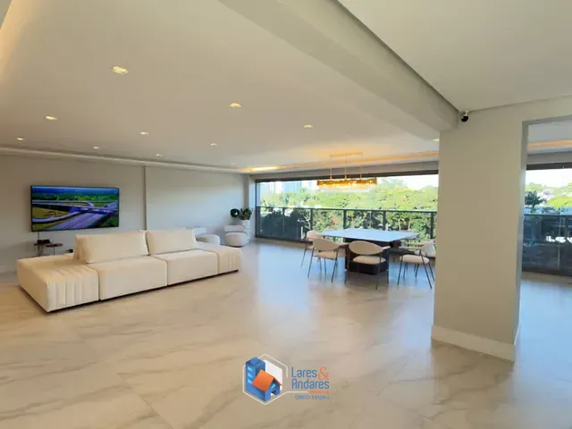 Apartamento com 166m² 2 quartos e 4 banheiros, à venda, no bairro Brooklin Paulista em São Paulo