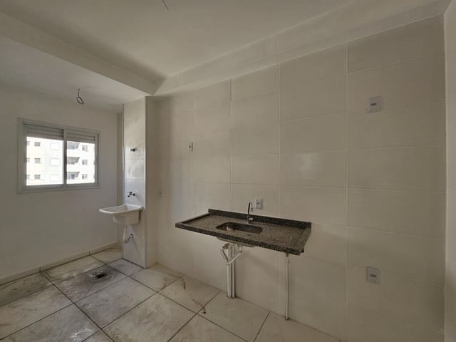 Apartamento 2 quartos e 2 banheiros, à venda, no bairro Condomínio Residencial Colinas do Paratehy em São José dos Campos