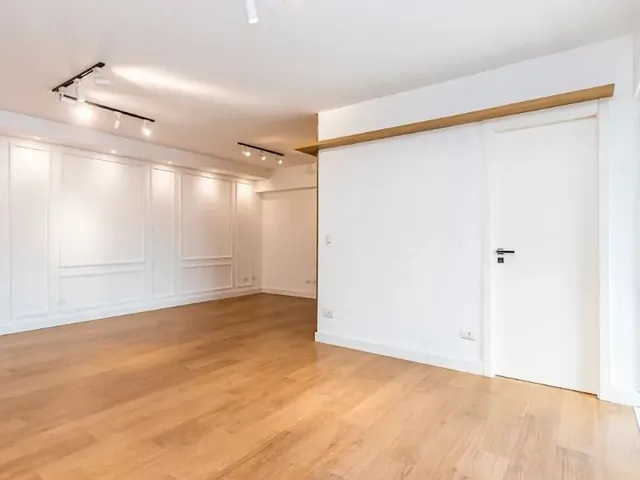 Apartamento 4 quartos e 3 banheiros, à venda, no bairro Cabral em Curitiba