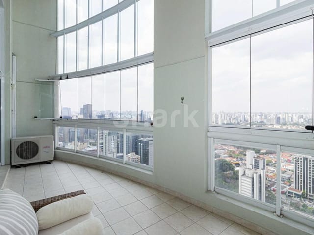 Apartamento com 180m² 2 quartos e 4 banheiros, à venda, no bairro Cidade Monções em São Paulo