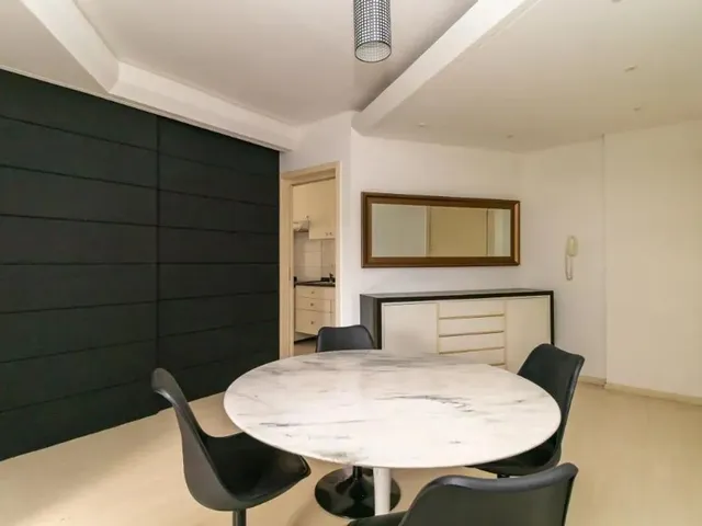 Apartamento 2 quartos e 2 banheiros, à venda, no bairro Champagnat em Curitiba