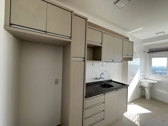 Apartamento 3 quartos e 2 banheiros, para alugar, no bairro Gleba Palhano em Londrina