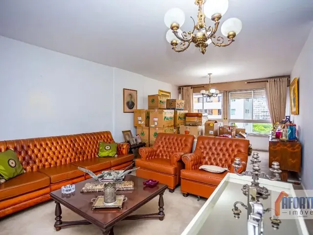Apartamento 4 quartos e 5 banheiros, à venda, no bairro Centro em Curitiba