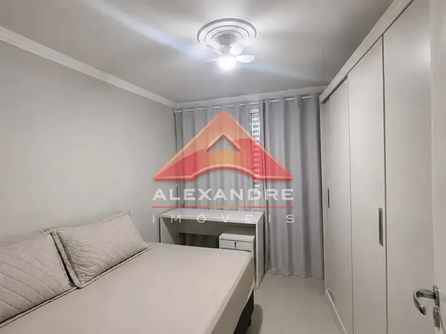 Apartamento com 10m² 2 quartos e 2 banheiros, à venda, no bairro Vila Tesouro em São José Dos Campos