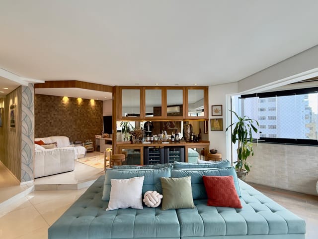 Apartamento com 168m² 3 quartos e 5 banheiros, à venda, no bairro Moema em São Paulo