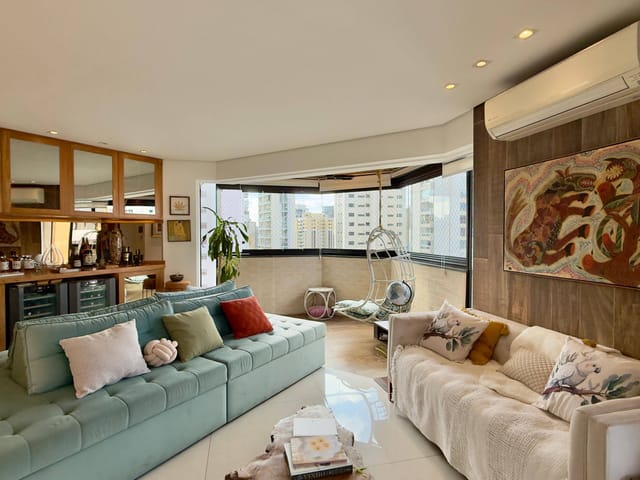 Apartamento com 168m² 3 quartos e 5 banheiros, à venda, no bairro Moema em São Paulo