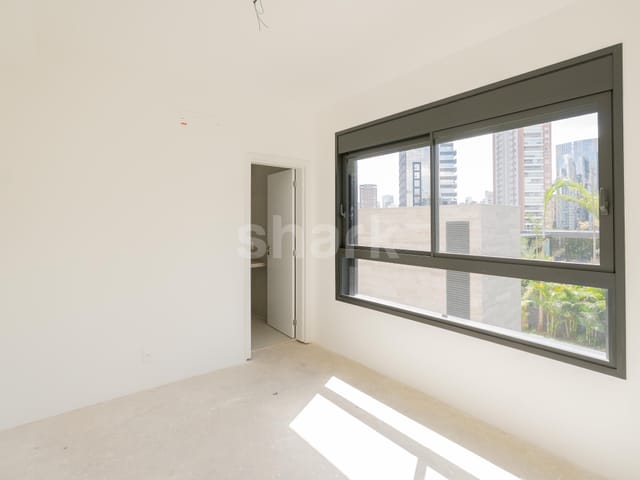 Apartamento com 175m² 3 quartos e 5 banheiros, à venda, no bairro Vila Nova Conceição em São Paulo