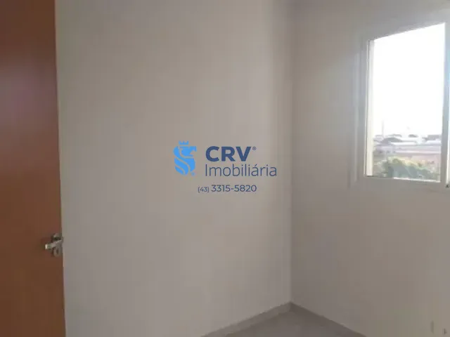 Apartamento com 85m² 3 quartos e 1 banheiro, à venda, no bairro Champagnat em Londrina