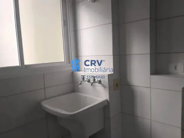 Apartamento com 85m² 3 quartos e 1 banheiro, à venda, no bairro Champagnat em Londrina