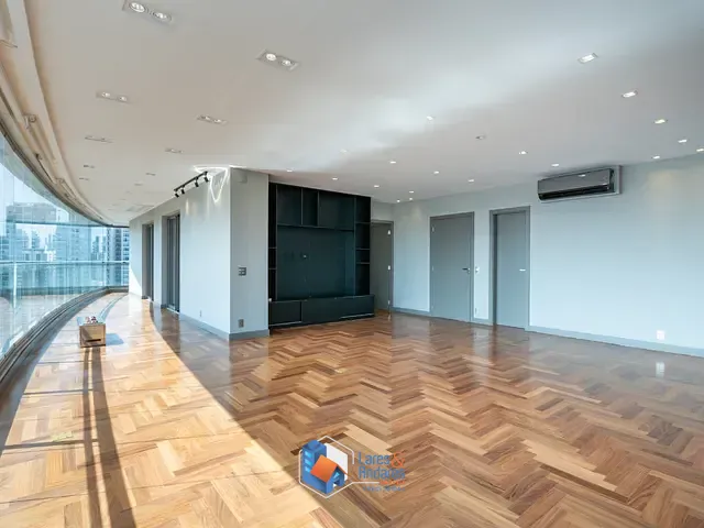 Apartamento com 134m² 2 quartos e 4 banheiros, à venda, no bairro Vila Nova Conceição em São Paulo