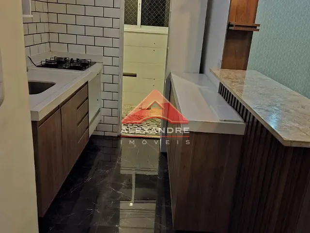 Apartamento com 65m² 3 quartos e 1 banheiro, à venda, no bairro Vila Tesouro em São José dos Campos