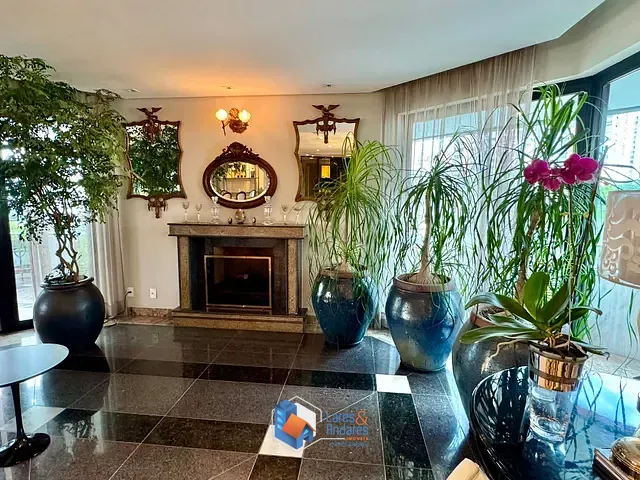 Apartamento com 640m² 4 quartos e 5 banheiros, à venda, no bairro Vila Uberabinha em São Paulo