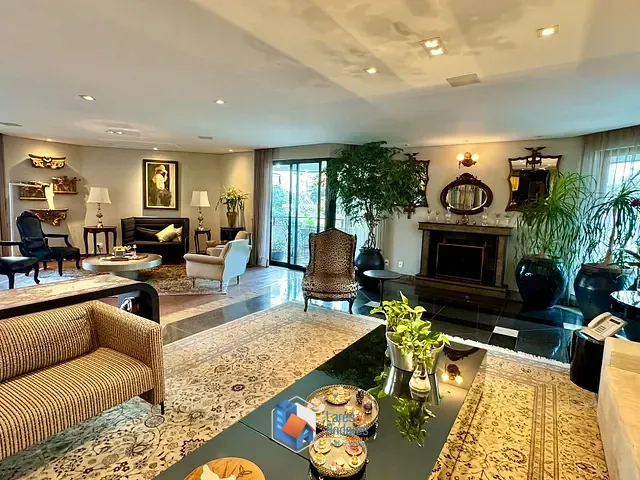 Apartamento com 640m² 4 quartos e 5 banheiros, à venda, no bairro Vila Uberabinha em São Paulo