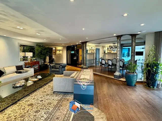 Apartamento com 640m² 4 quartos e 5 banheiros, à venda, no bairro Vila Uberabinha em São Paulo