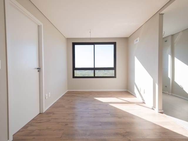 Apartamento com 39m² 1 quarto e 1 banheiro, à venda ou para alugar, no bairro Areal em Pelotas