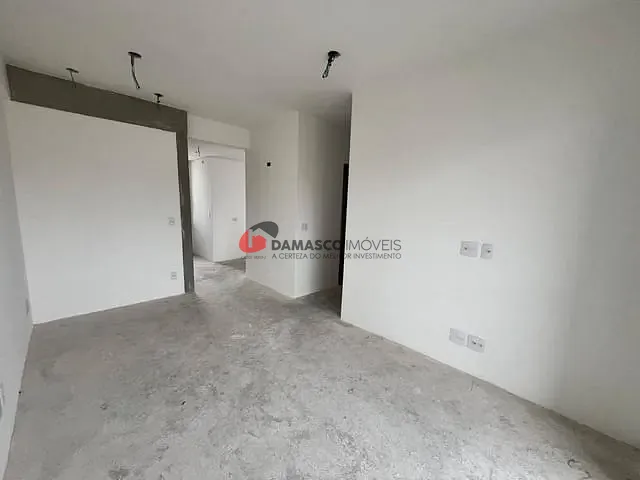 Apartamento 2 quartos e 2 banheiros, à venda, no bairro Vila Guiomar em Santo André