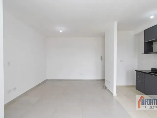 Apartamento 3 quartos e 1 banheiro, para alugar, no bairro Jardim Cláudia em Pinhais