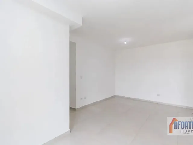 Apartamento 3 quartos e 1 banheiro, para alugar, no bairro Jardim Cláudia em Pinhais
