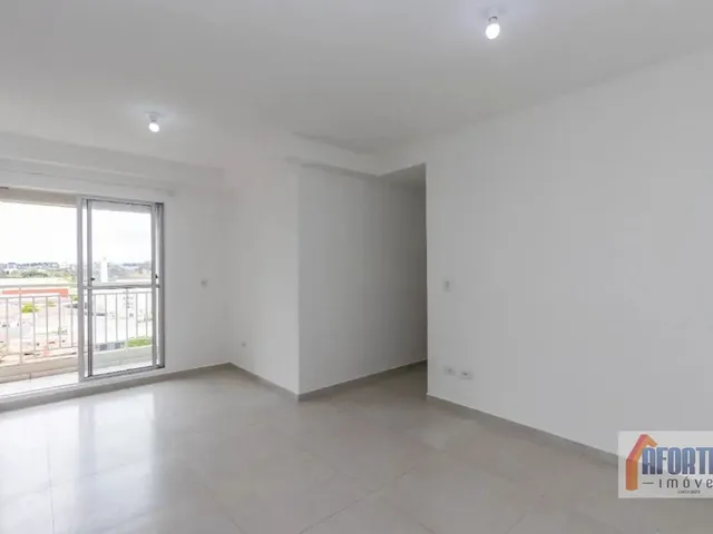 Apartamento 3 quartos e 1 banheiro, para alugar, no bairro Jardim Cláudia em Pinhais