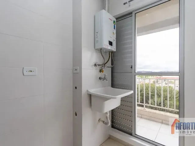 Apartamento 3 quartos e 1 banheiro, para alugar, no bairro Jardim Cláudia em Pinhais