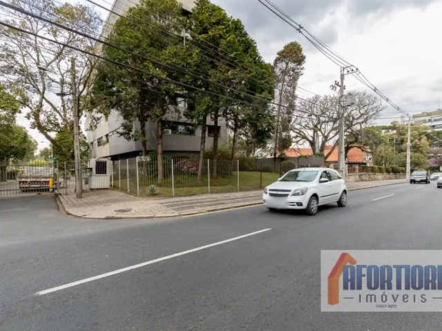Apartamento 3 quartos e 6 banheiros, à venda, no bairro Cabral em Curitiba