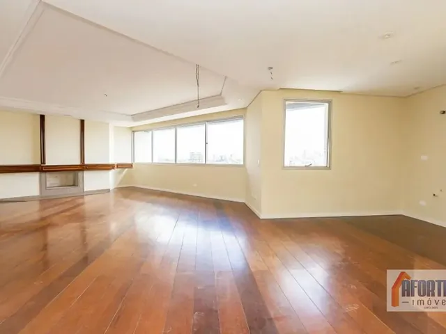 Apartamento 5 quartos e 5 banheiros, à venda, no bairro Batel em Curitiba
