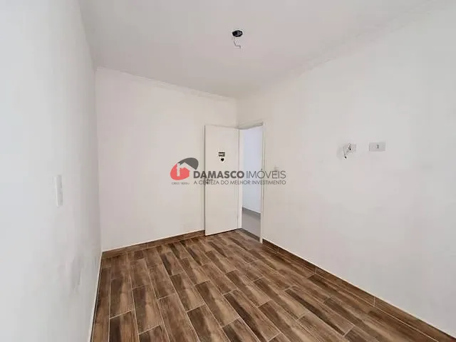 Apartamento 2 quartos e 2 banheiros, à venda, no bairro Campestre em Santo André