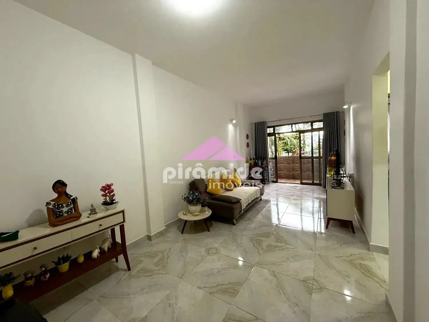 Apartamento, 1 quarto, 62 m² - Foto 2
