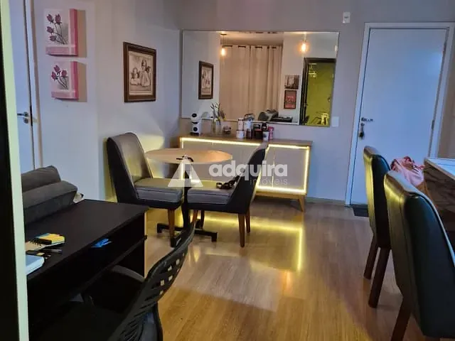 Apartamento 1 quarto e 1 banheiro, à venda, no bairro Colônia Dona Luíza em Ponta Grossa
