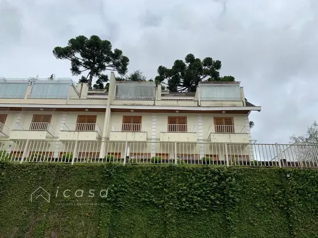 Apartamento 3 quartos e 4 banheiros, à venda, no bairro Capivari em Campos do Jordão