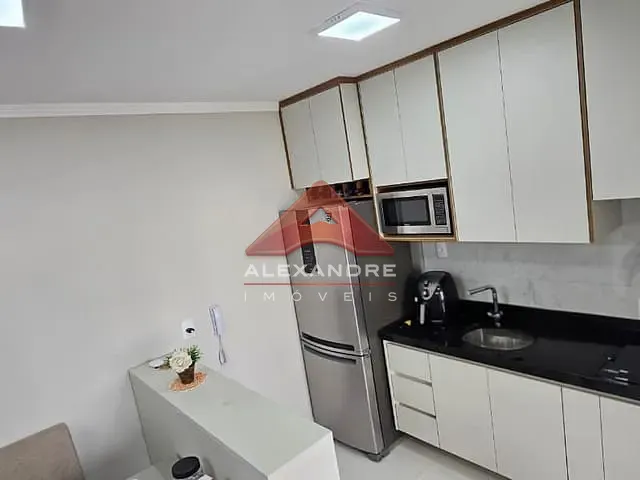 Apartamento 2 quartos e 1 banheiro, à venda, no bairro Vila Industrial em São José dos Campos