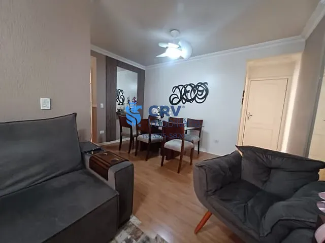 Apartamento com 81m² 3 quartos e 3 banheiros, à venda ou para alugar, no bairro Centro em Londrina