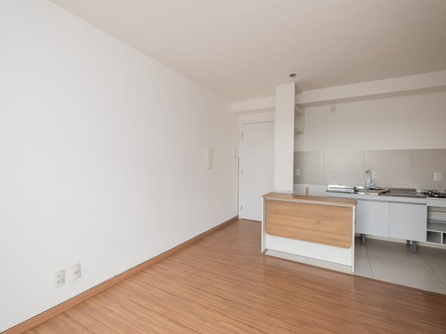 Apartamento 2 quartos e 1 banheiro, para alugar, no bairro Três Vendas em Pelotas