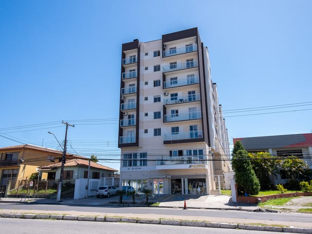 Apartamento 2 quartos e 1 banheiro, para alugar, no bairro Três Vendas em Pelotas