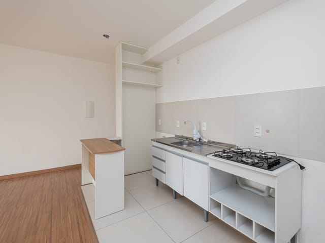 Apartamento 2 quartos e 1 banheiro, para alugar, no bairro Três Vendas em Pelotas