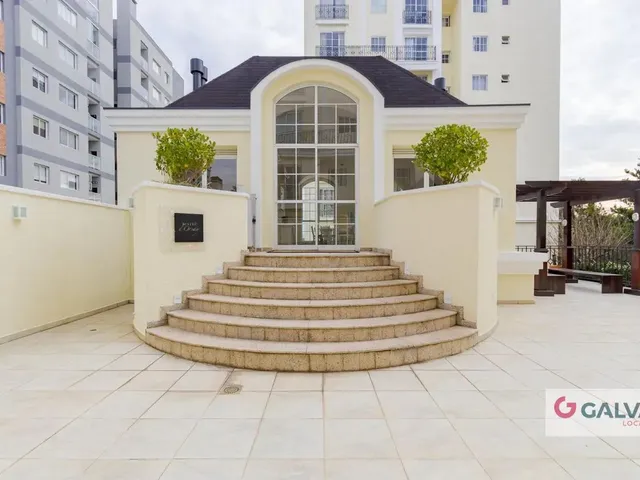 Apartamento 3 quartos e 2 banheiros, para alugar, no bairro Cristo Rei em Curitiba