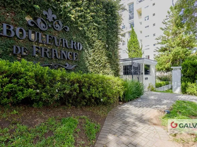 Apartamento 3 quartos e 2 banheiros, para alugar, no bairro Cristo Rei em Curitiba