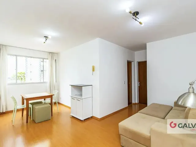 Apartamento 2 quartos e 1 banheiro, para alugar, no bairro Cristo Rei em Curitiba