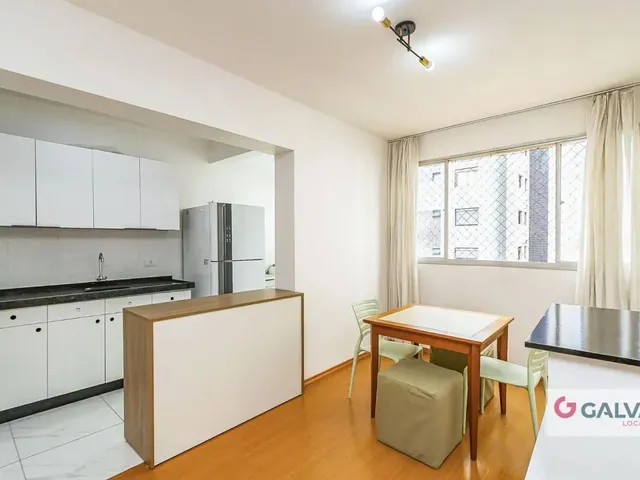 Apartamento 2 quartos e 1 banheiro, para alugar, no bairro Cristo Rei em Curitiba