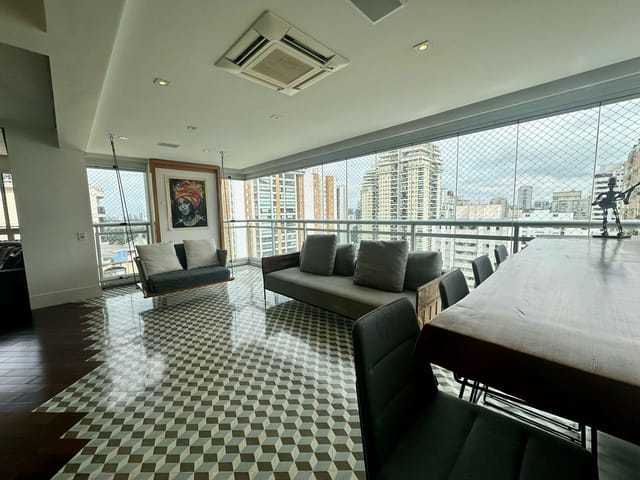 Apartamento com 220m² 4 quartos e 5 banheiros, à venda, no bairro Campo Belo em São Paulo